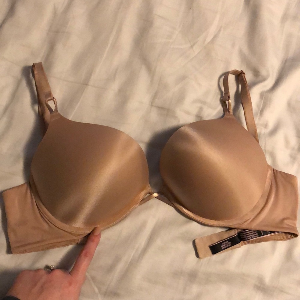 Victoria Secret bombshell bra